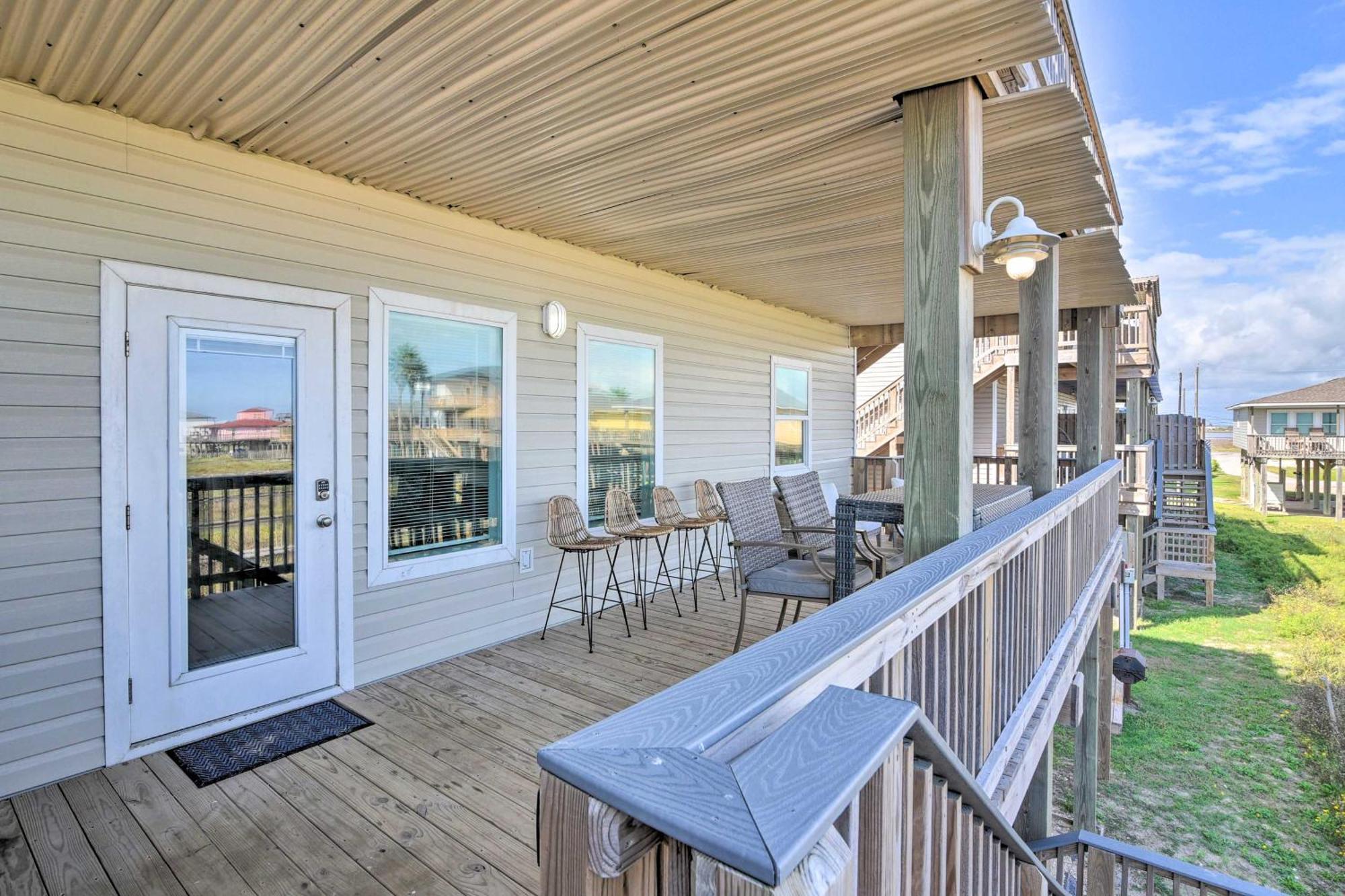 Surfside Beach Retreat With Deck And Ocean Views Exterior photo